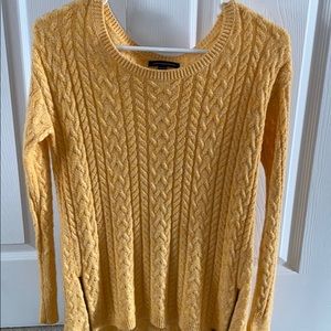 American Eagle yellow sweater